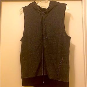 Guess Men’s No Sleeve hoodie